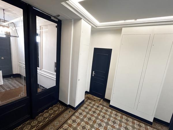 Paris (75007) Vente F2 au dernier étage d’un immeuble historique ! Paris 7ème