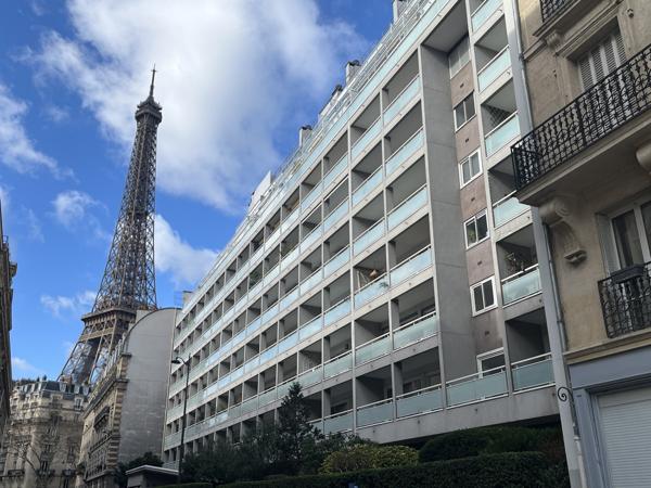 Paris (75007) Vente F2 au dernier étage d’un immeuble historique ! Paris 7ème