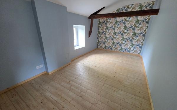 Appartement à vendre    4 pièces • 92,61 m2 Saint-Vallier