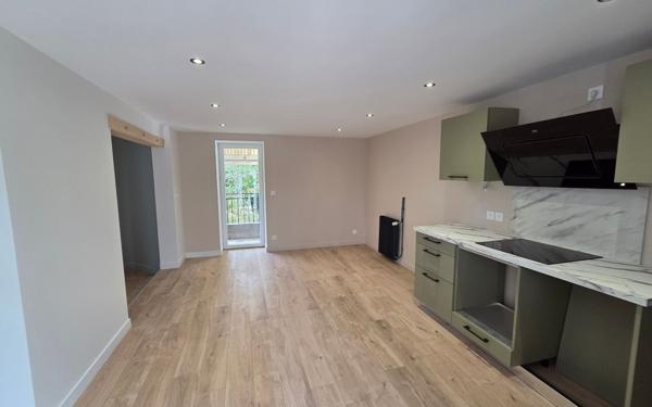 Appartement à vendre    4 pièces • 92,61 m2 Saint-Vallier