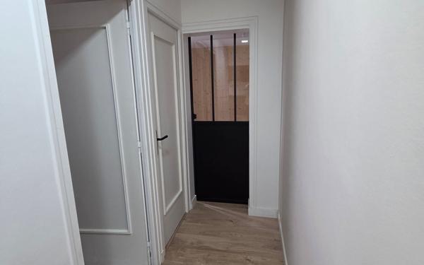 Appartement à vendre    4 pièces • 92,61 m2 Saint-Vallier