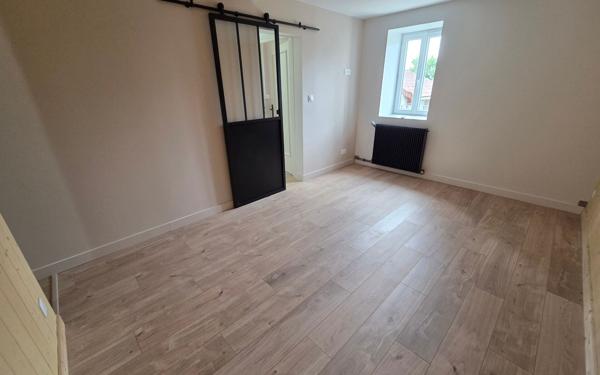 Appartement à vendre    4 pièces • 92,61 m2 Saint-Vallier