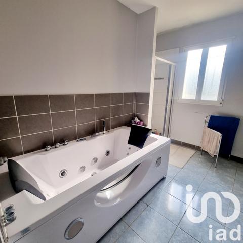 Maison à vendre 10 pièces 238 m² Fontenille-Saint-Martin-d'Entraigues