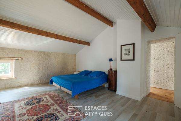 Longère rénovée et son parc verdoyant