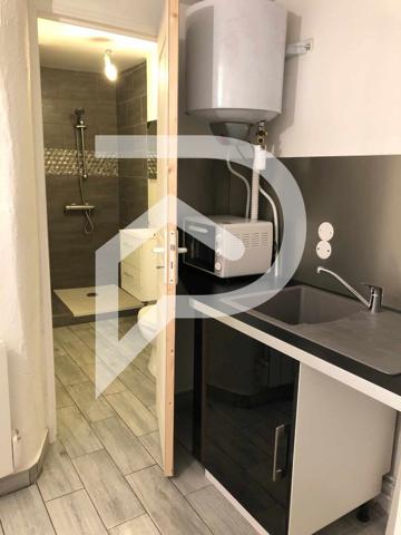 Immeuble 5 pièces 64 m2