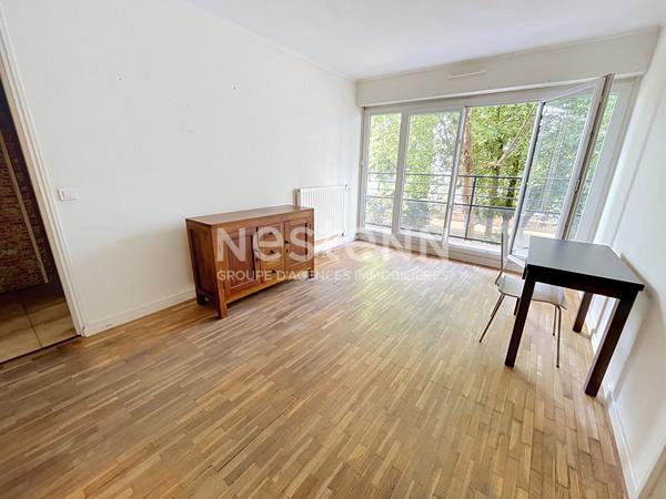 A vendre Appartement de 2 pièces de 42 m2 à Plaisir - Quartier centre ville