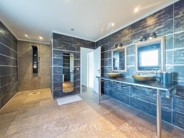 Maison à Dieppe, 76200 - 6 pièces 142m²