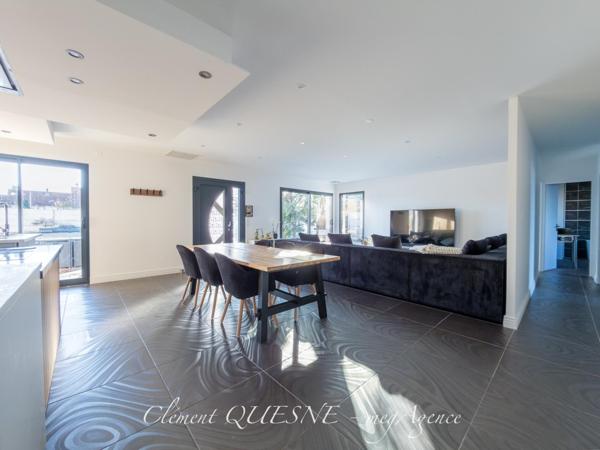 Maison à Dieppe, 76200 - 6 pièces 142m²