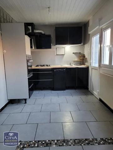 Maison à louer 4 pièces 76.77m² Le Cateau-Cambrésis (59360)