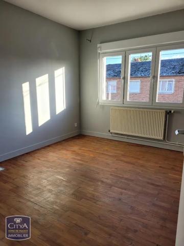Maison à louer 4 pièces 76.77m² Le Cateau-Cambrésis (59360)