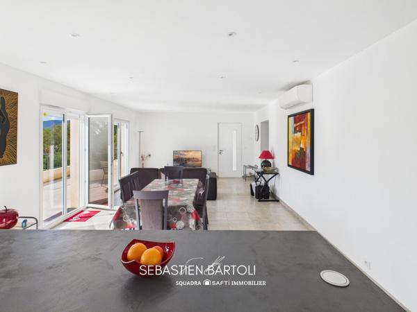 Villa T3 de 93m2 avec dépendance de 120m2 en pleine nature