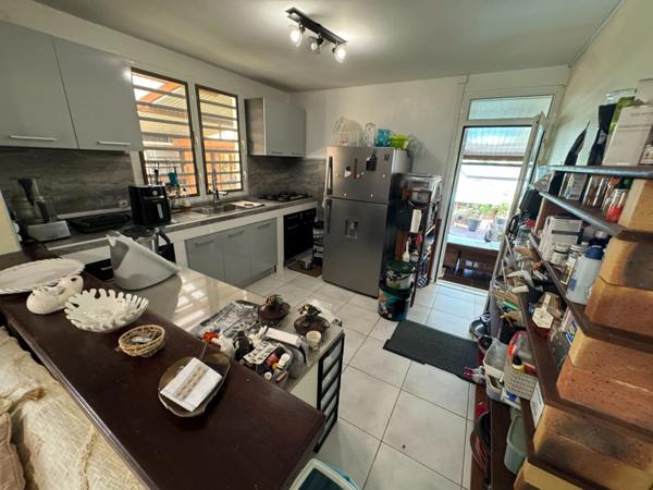 CHARMANTE MAISON T4 BIS SITUEE route de Montabo à Cayenne