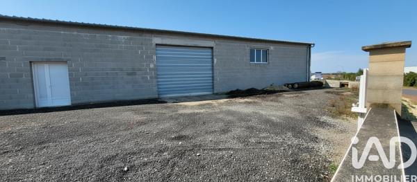Parking à vendre 250 m² Saint-Jean-d'Angély