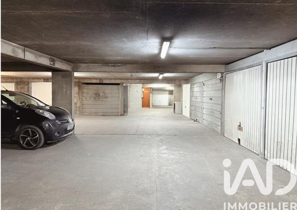 Parking à vendre 10 m² Paris 18