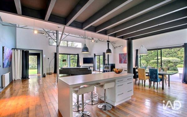 Maison à vendre 6 pièces 239 m² Léognan