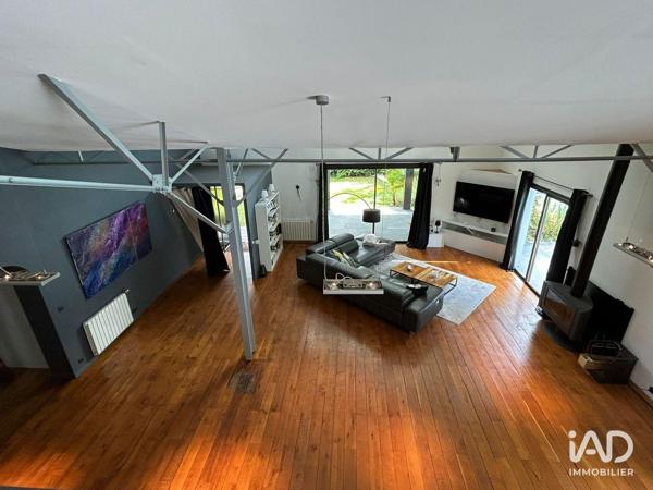 Maison à vendre 6 pièces 239 m² Léognan