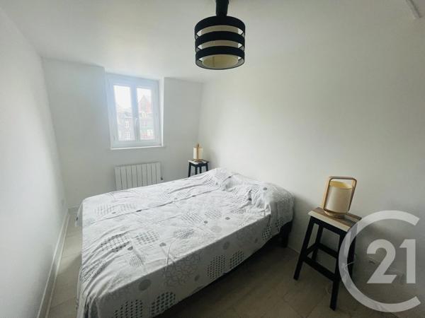 Immeuble à vendre  200 m 2   BEUZEVILLE  - 27