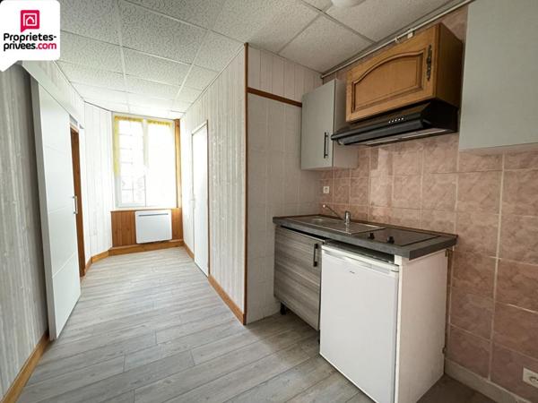 Appartement NONANCOURT centre ville 1 pièce(s) 30.5 m2 1er étage  cuisine séjour séparé 60000 FAI