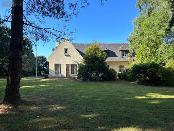 Maison à vendre à Ploumagoar dans les Côtes-d'Armor (22970), ref : 22064-1112