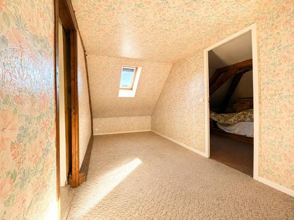 Secteur Bellême - Maison 5 chambres avec ateliers, bureaux, gîte et jardin clos