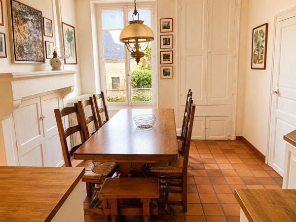 Secteur Bellême - Maison 5 chambres avec ateliers, bureaux, gîte et jardin clos
