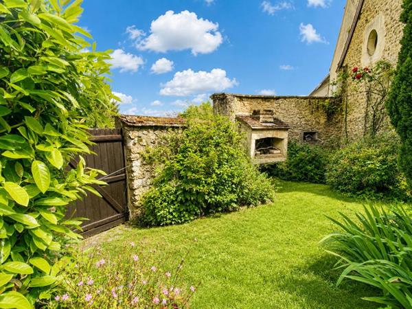 Secteur Bellême - Maison 5 chambres avec ateliers, bureaux, gîte et jardin clos