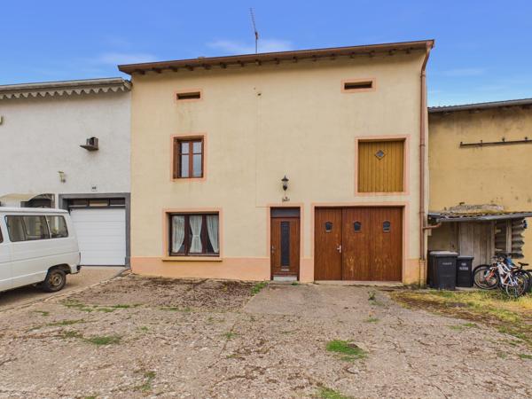 À VENDRE   Maison lorraine à rénover avec fort potentiel d'a