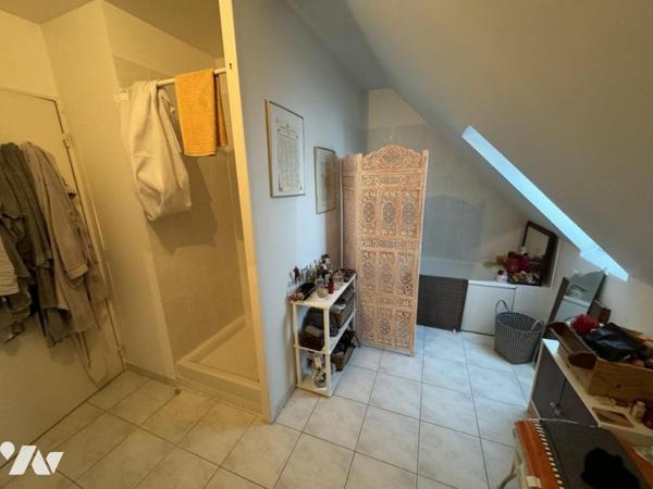 Maison avec jardin et garage