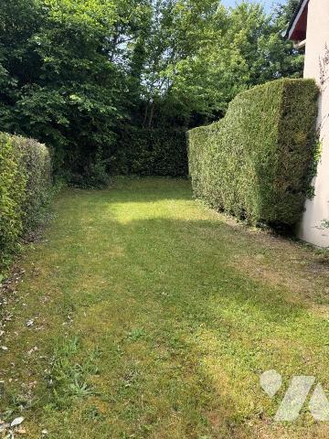 Maison avec jardin et garage