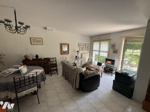 Maison avec jardin et garage