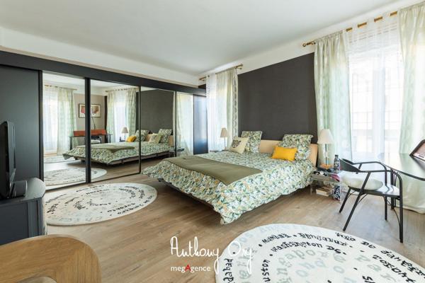 Maison à VIRE NORMANDIE, 14500 - 10 pièces 247m²