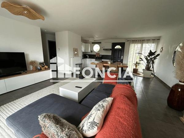 Location Maison 4 pièces 74.17 m² - 19 RUE DU VAL DU KERBILER Elven 56250