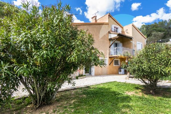 Maison
                                                                                                                                                                                                                                                                                                                        6 pièce(s)                                                                                                                                                                                                          5 chambre(s)                                                                                                                                                                                                          210  m²