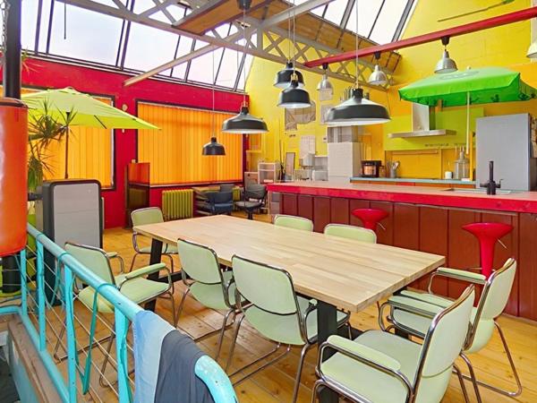 LOFT (130m²) avec dépendances (250m²)