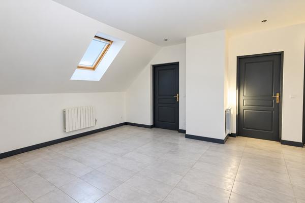 BEAUGENCY (45190) – INVESTISSEMENT LOCATIF AVEC CAVE ET COUR PRIVATIVE