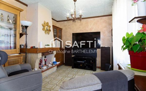 Maison mitoyenne 72m2 2 chambres sur sous-sol et grand jardin donnant sur le lac