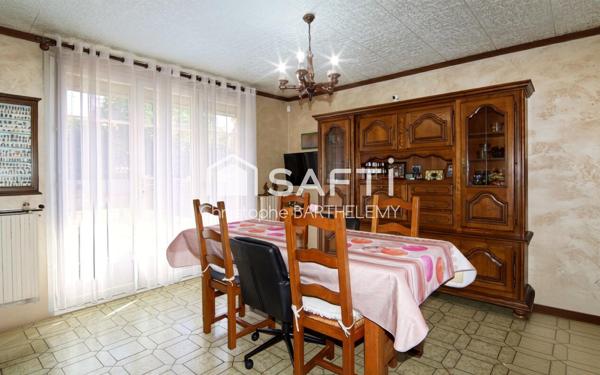 Maison mitoyenne 72m2 2 chambres sur sous-sol et grand jardin donnant sur le lac