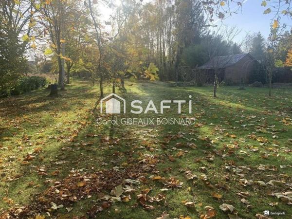 Pavillon familial 6 chambres avec garage et beau terrain arboré