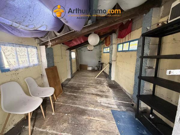 Vente                                                      Maison de village
                        
                     3 pièces                      67 m2                     à Rivel