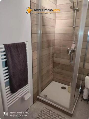 Vente                                                      Maison de village
                        
                     3 pièces                      67 m2                     à Rivel