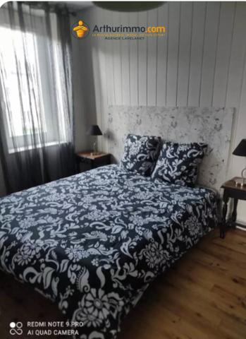 Vente                                                      Maison de village
                        
                     3 pièces                      67 m2                     à Rivel