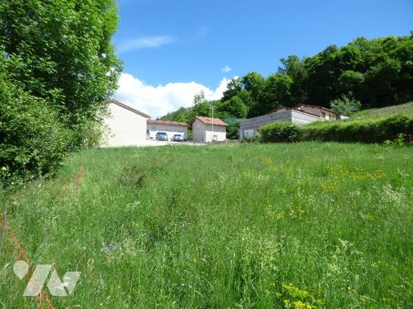 GAP Est, maison avec T5, studio et garage