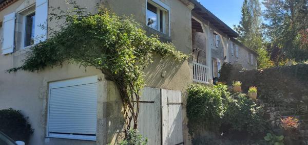 PROCHE DE CONDOM EN CAMPAGNE DANS UN HAMEAU PITORRESQUE