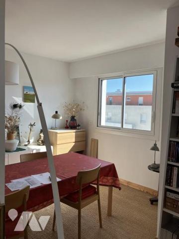 NANTES, Saint-Donatien. Appartement de 91 m² avec balcon, Parking et cave au Sous-sol. Libre .