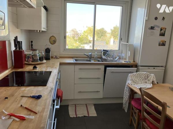NANTES, Saint-Donatien. Appartement de 91 m² avec balcon, Parking et cave au Sous-sol. Libre .