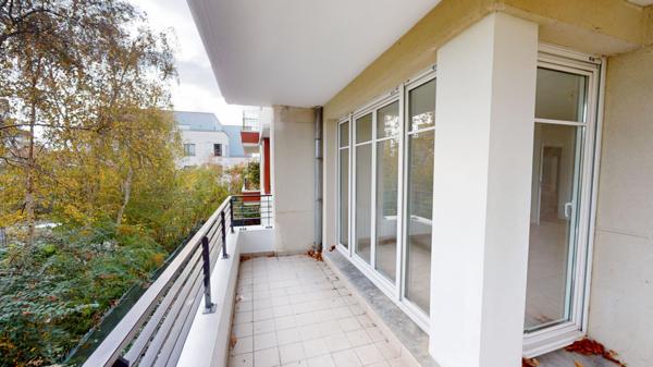 MONTÉVRAIN - 3 PIÈCES - 65 m² - 2 TERRASSES - GARE À PIED