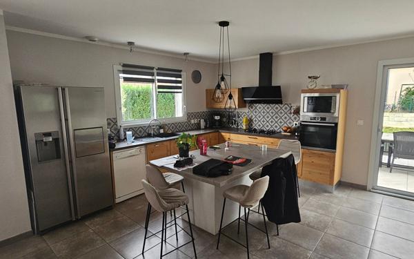 Maison à vendre    5 pièces • 101 m2 Péchabou