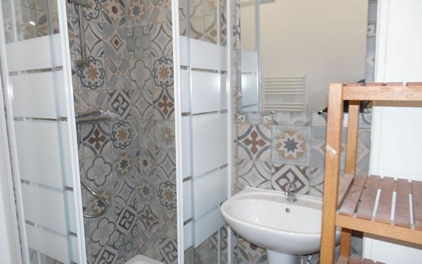 Immeuble à vendre    2 pièces •  Avesnes-sur-Helpe