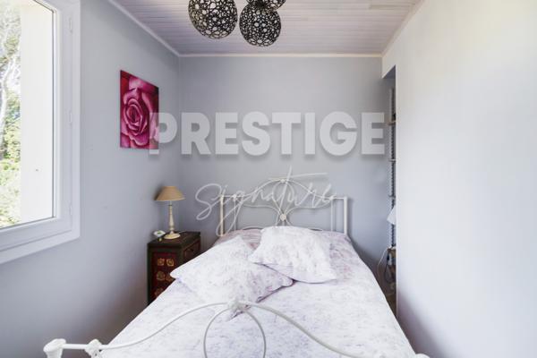 Maison
                                                                                                                                                                                                                                                                                                                        8 pièce(s)                                                                                                                                                                                                          6 chambre(s)                                                                                                                                                                                                          229  m²