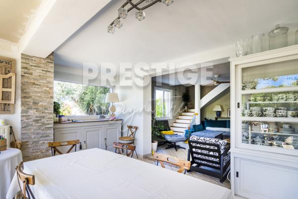 Maison
                                                                                                                                                                                                                                                                                                                        8 pièce(s)                                                                                                                                                                                                          6 chambre(s)                                                                                                                                                                                                          229  m²